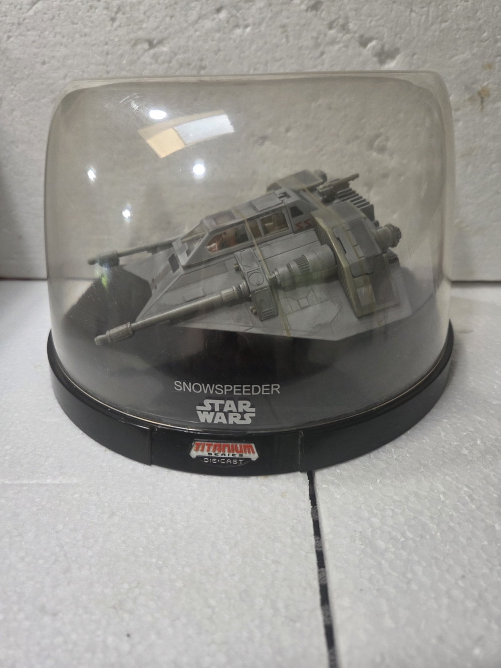 STAR WARS TITANIUM DIE CAST SNOWSPEEDER